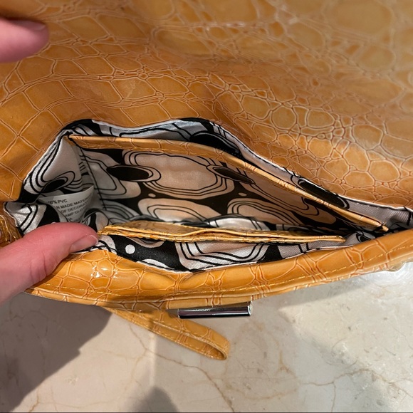 Wristlet - Picture 3 of 4